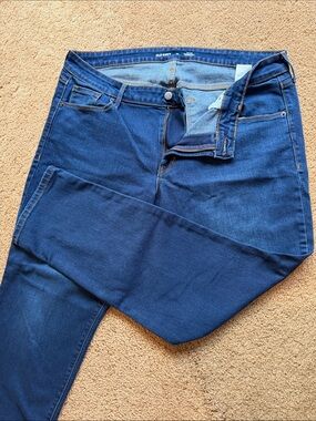 Old Navy Women’s Deep Blue Mid-rise Slim Straight Jeans
